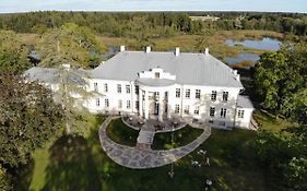 Manor Hotel & Spa